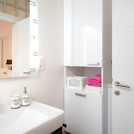 Roso - Zf Hvar דירה חוואר