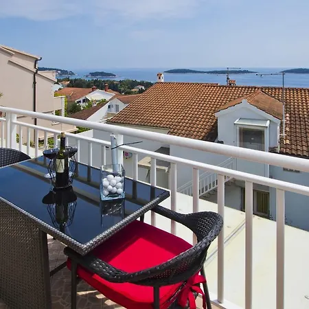 Roso - Zf Hvar *