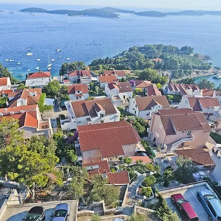 Roso - Zf Hvar 아파트