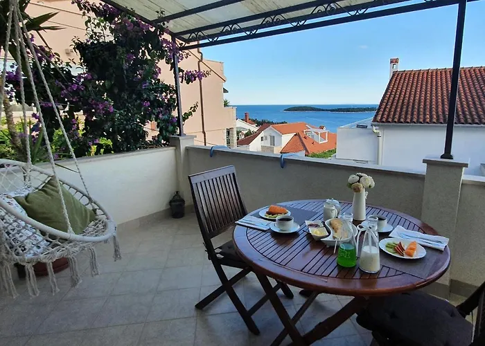 Roso - Zf Hvar * Хвар