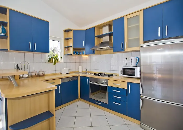 Roso - Zf Hvar * 흐바르