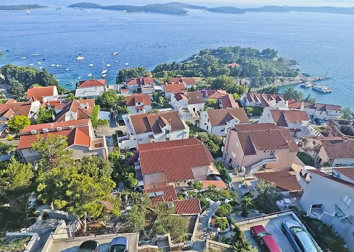 Roso - Zf Hvar Apartmán