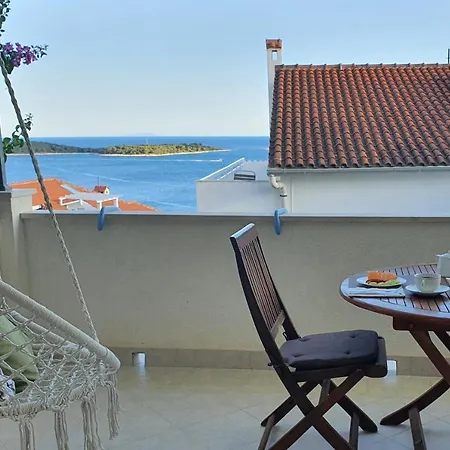 Roso - Zf Hvar Hvar Town