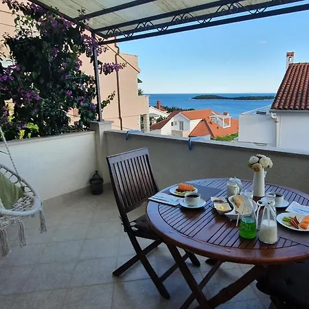 Roso - Zf Hvar * Hvar Town