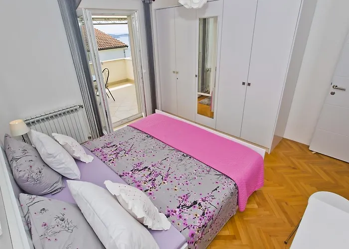 Roso - Zf Hvar Apartamento