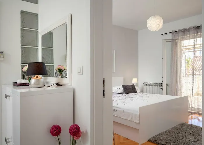 Roso - Zf Hvar Apartamento